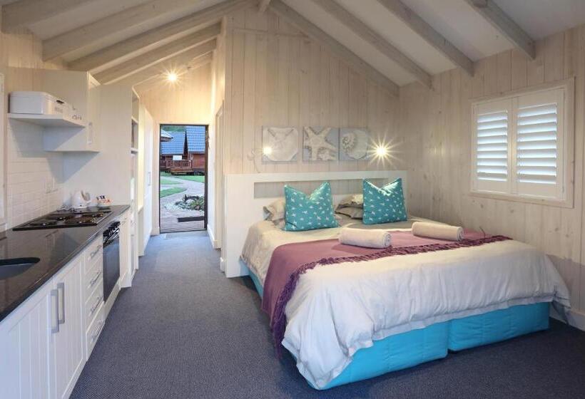 کابین, Brenton On Sea Cottages