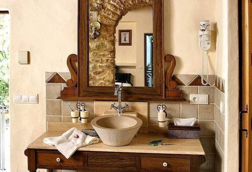 غرفة قياسية مزوَّدة بتراس, Agroturismo Can Gall