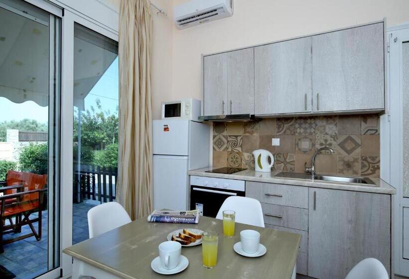 复式房间, Apartments Avra