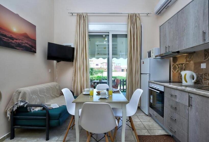 复式房间, Apartments Avra