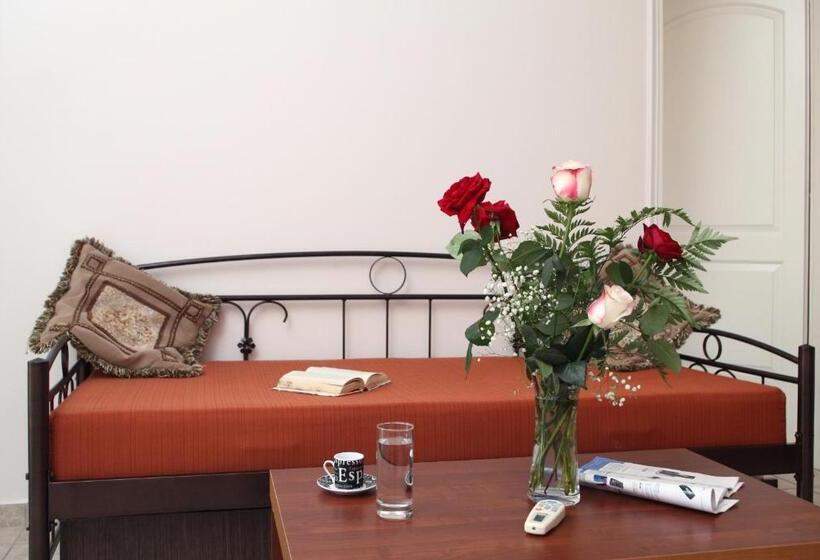 带1个卧室的高级公寓, Apartments Avra