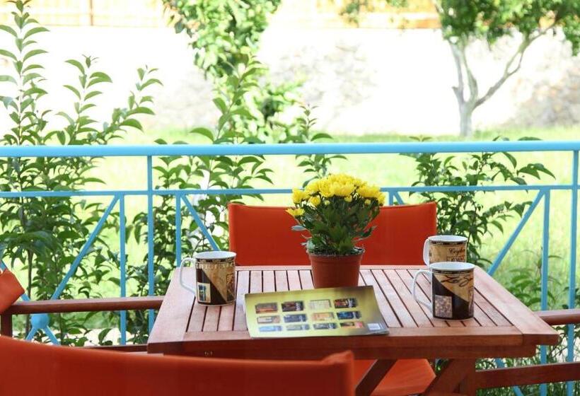 低层单卧公寓, Apartments Avra