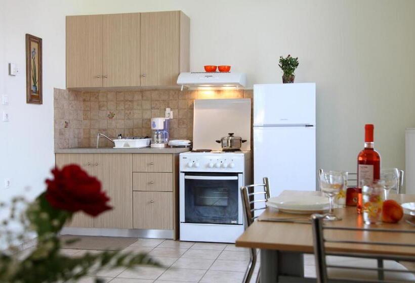 低层单卧公寓, Apartments Avra