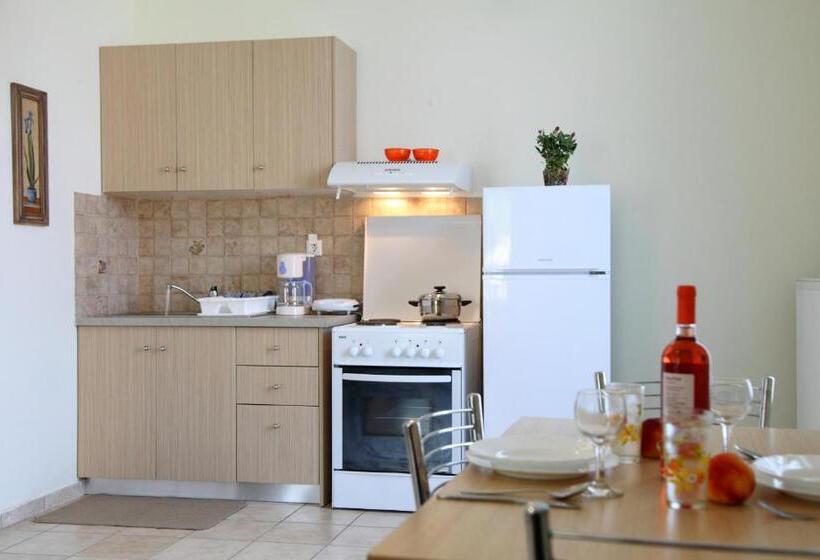 低层单卧公寓, Apartments Avra