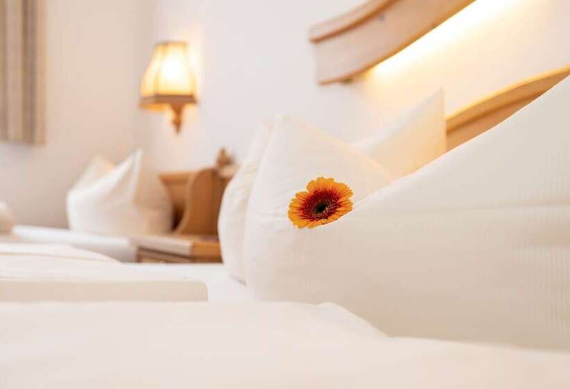 חדר סטנדרט לשלושה, Landgasthof Schöntag