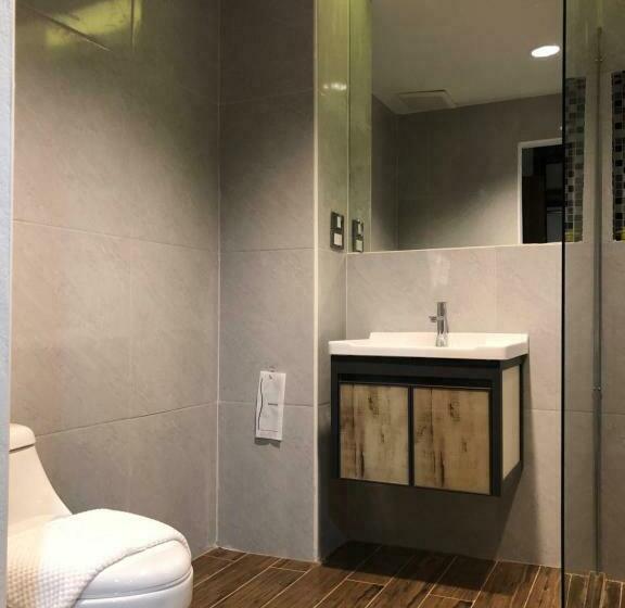 基本间, Richmond Nan