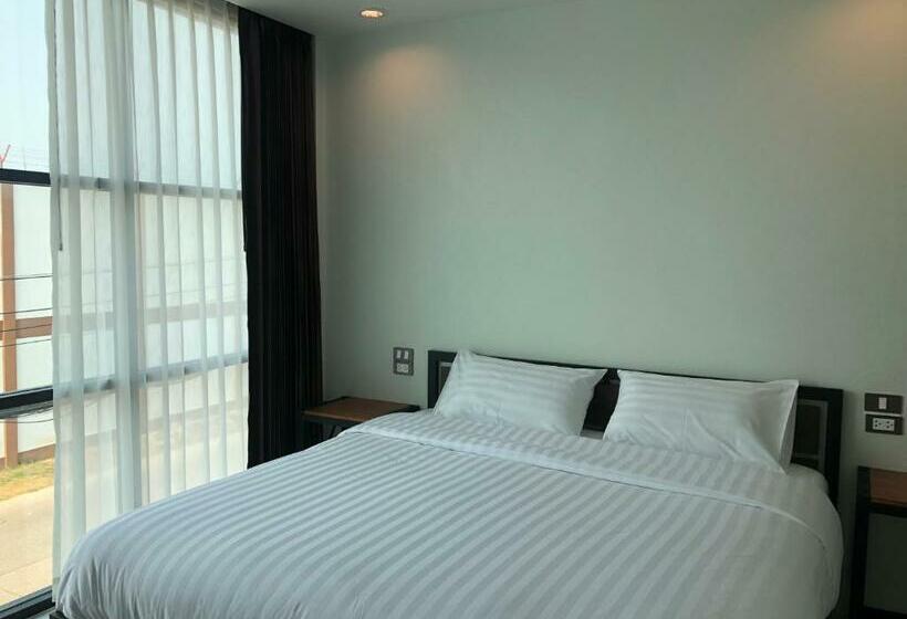 基本间, Richmond Nan