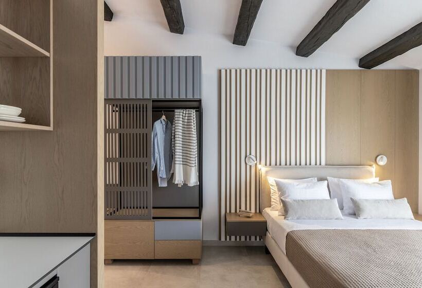 חדר סופריור, Sole Mare