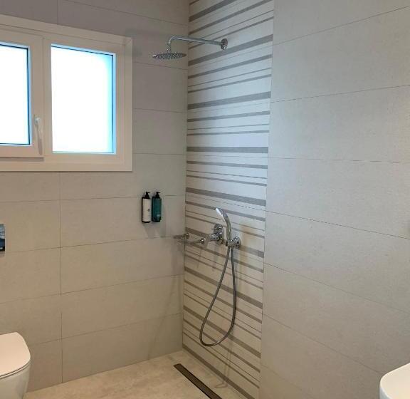 חדר סופריור, Sole Mare