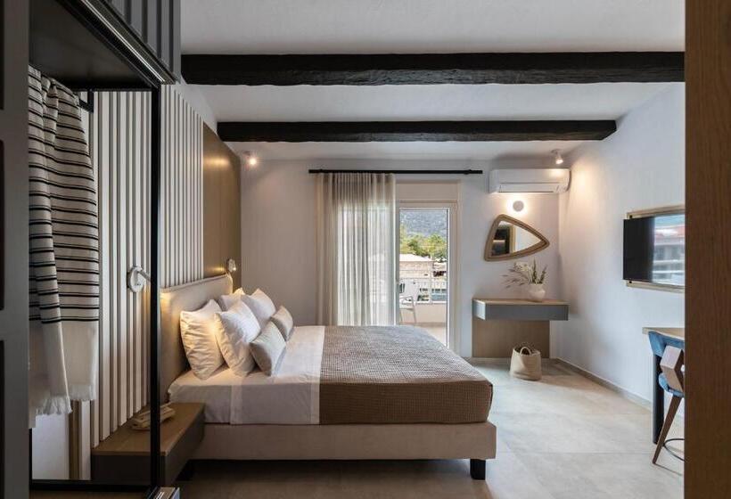 חדר סופריור, Sole Mare