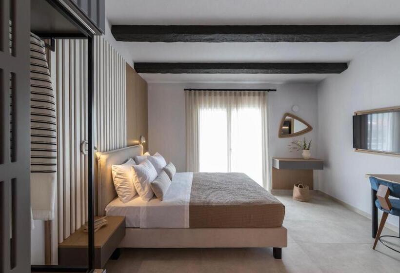 חדר סופריור, Sole Mare