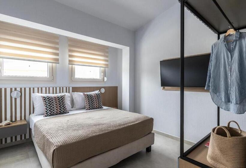 סוויטת סופריור, Sole Mare