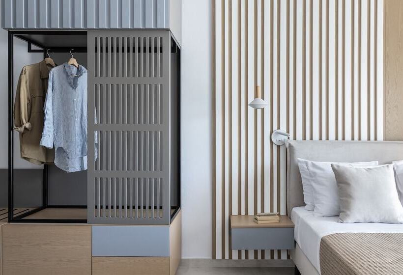 חדר סופריור, Sole Mare