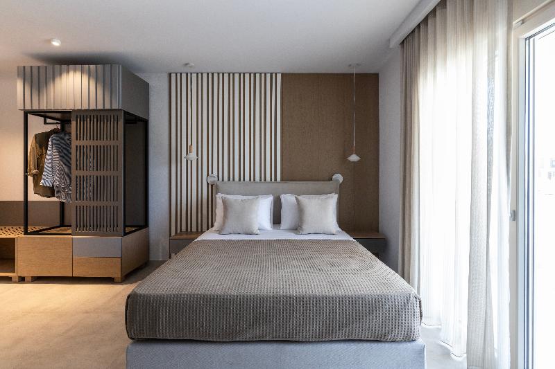 חדר סופריור, Sole Mare