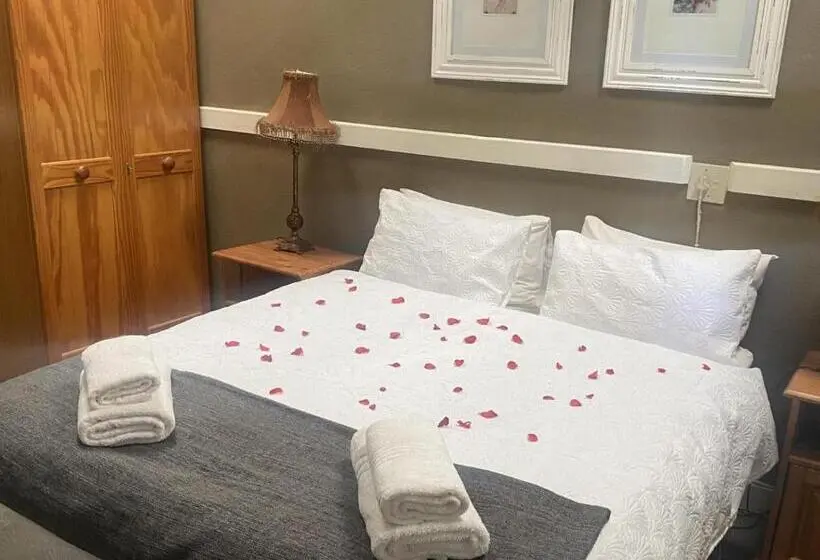 コンフォートルーム, Highland Rose Country House & Serenity Spa