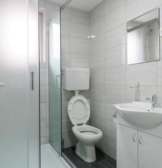 اتاق استاندارد, Akvarius