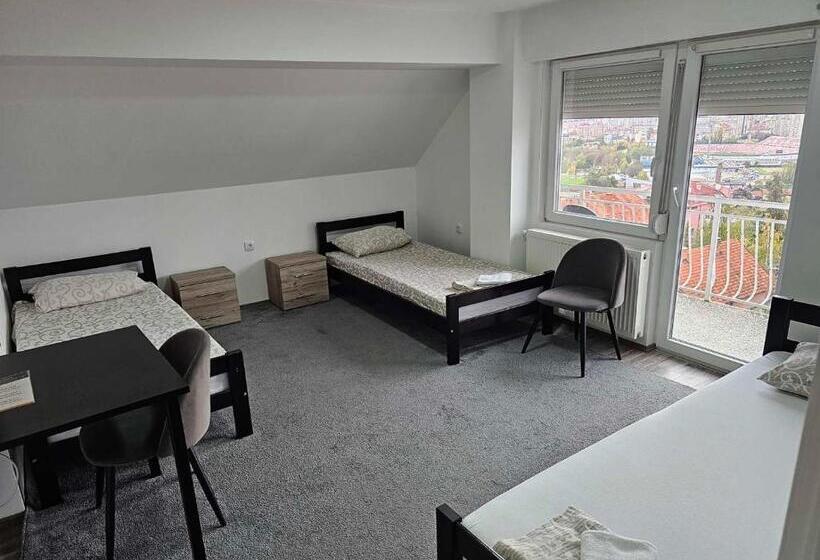 اتاق استاندارد سه نفره, Akvarius