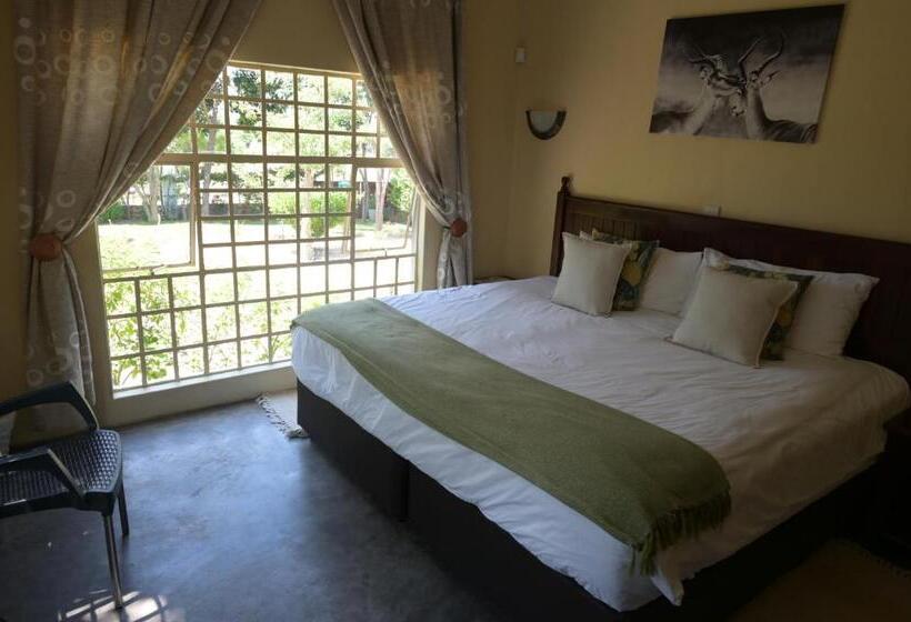 اتاق لوکس با چشمانداز استخر, Beulah Court Vineyard