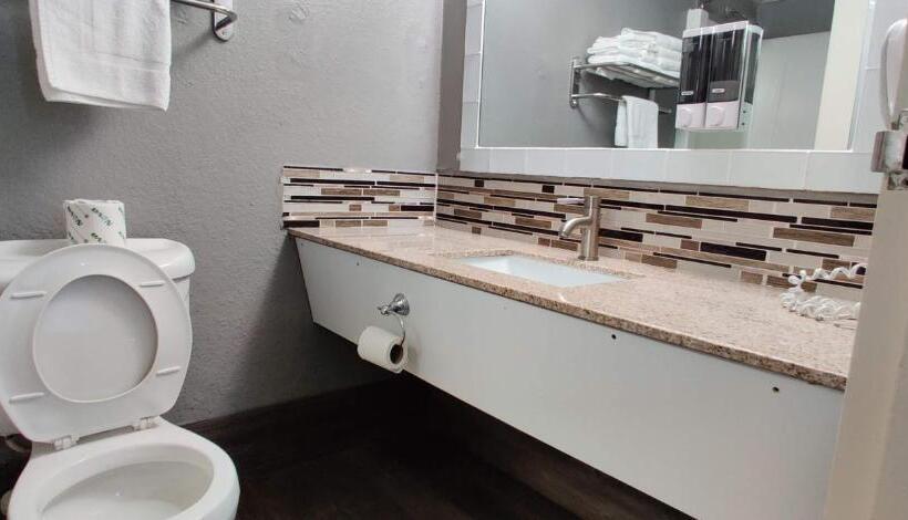 豪华房间, Cedar Cove