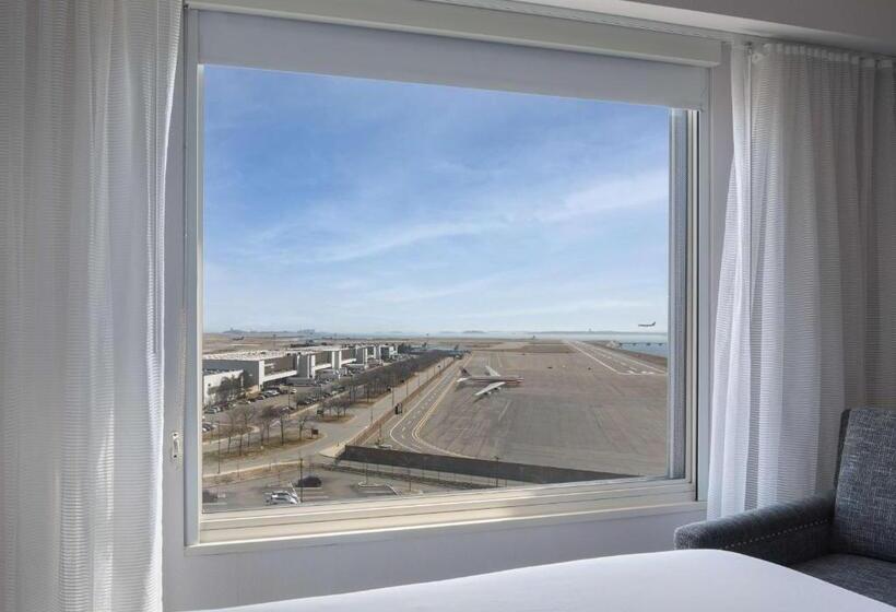 带2个双人床的标准工作室, Hyatt Regency Boston Harbor