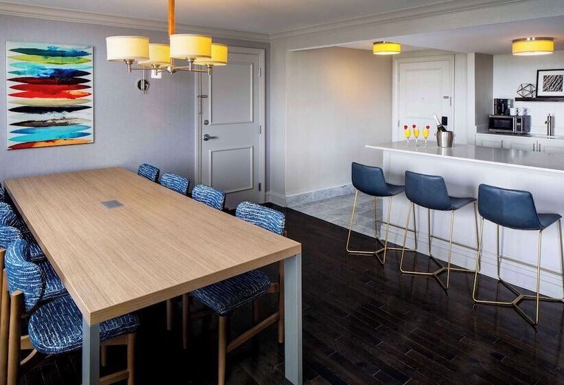 Номер Стандарт, Hyatt Regency Wichita