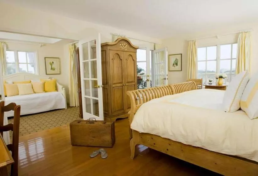 سوییت جونیور, Inn At Playa Del Rey