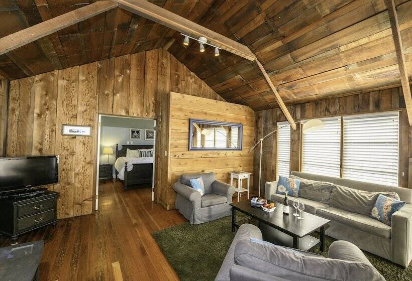 침실 2개 주택, Inn At Schoolhouse Creek