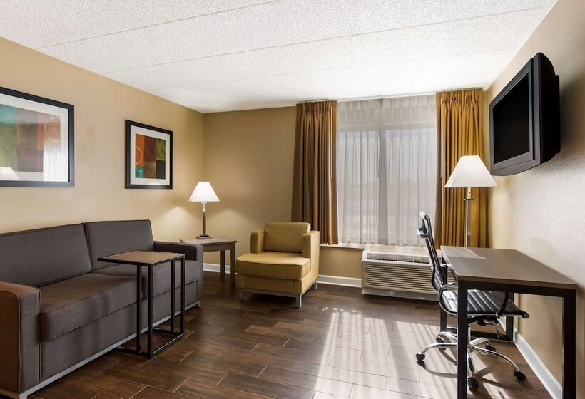 סוויטה, Quality Suites Milwaukee Airport
