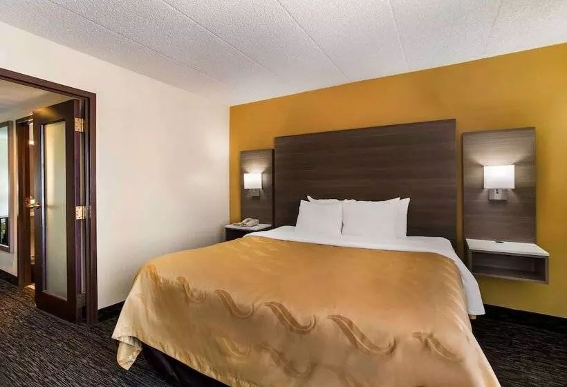 سوئیت برای معلولان, Quality Suites Milwaukee Airport