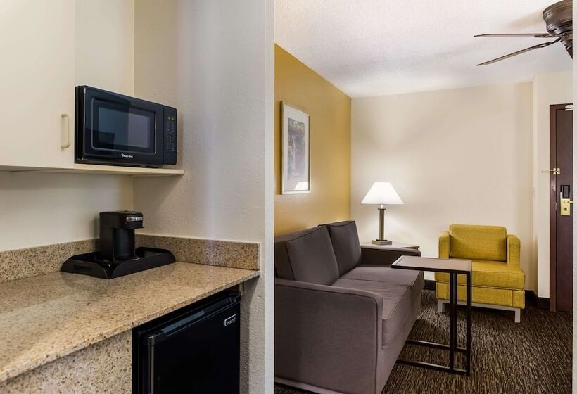 Suite Adaptada para personas con movilidad reducida, Quality Suites Milwaukee Airport