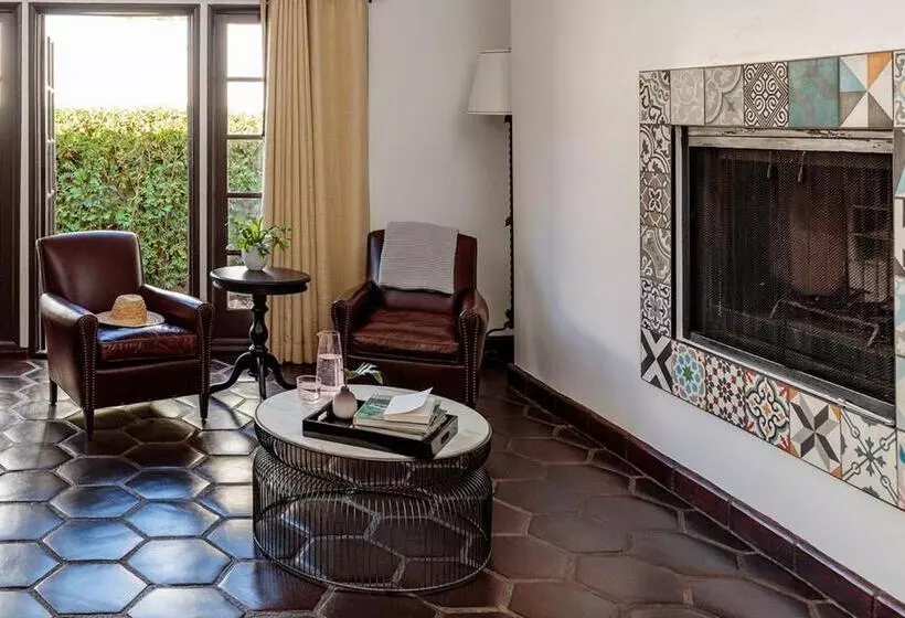 デラックススイート, Ingleside Estate Hotel & Bungalows Adults Only