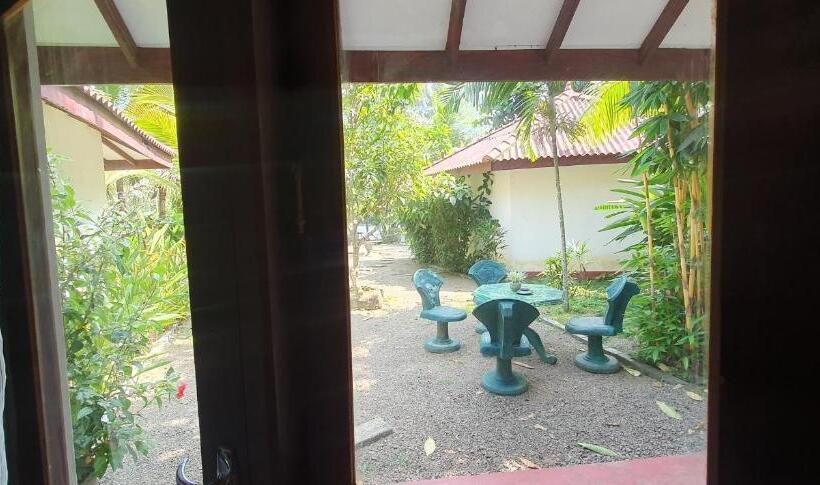 חדר דחוקס עם מיטת קינג, My Paradise