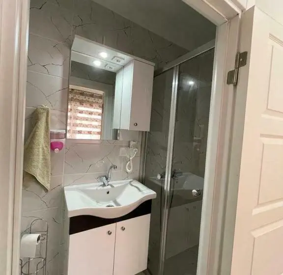 اتاق استاندارد, Teki̇nler Otel