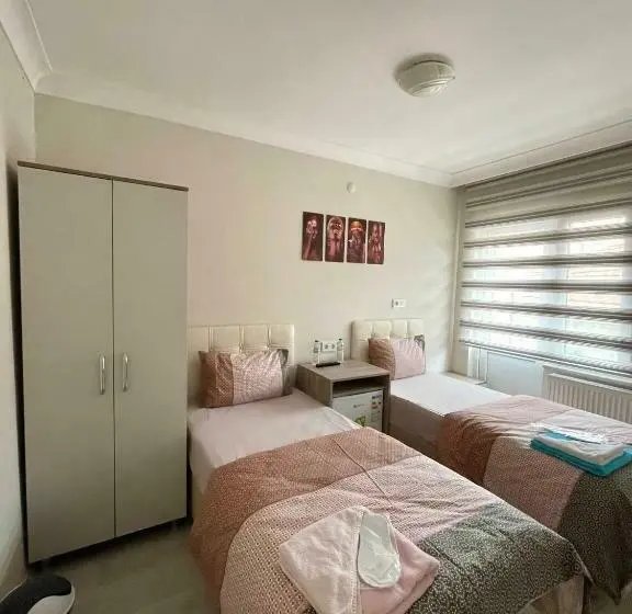 اتاق استاندارد با بالکن, Teki̇nler Otel