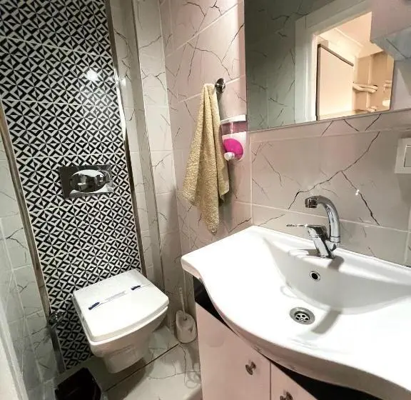 اتاق استاندارد, Teki̇nler Otel