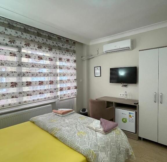 标准间, Teki̇nler Otel