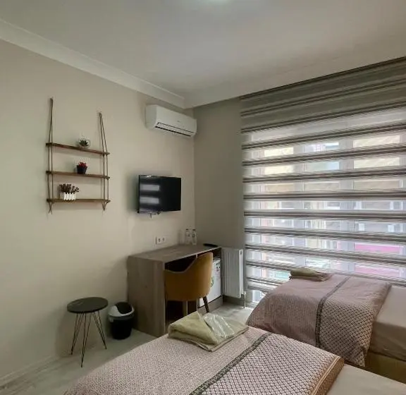 اتاق استاندارد با بالکن, Teki̇nler Otel