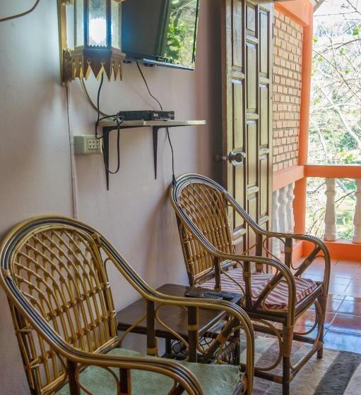 マウンテンビュースタンダードルーム, เลาลีฮิลล์รีสอร์ท Laulee Hill Resort