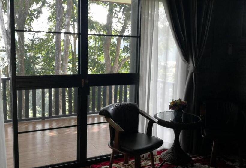 キングサイズベッドのデラックスルーム, เลาลีฮิลล์รีสอร์ท Laulee Hill Resort