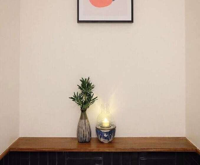 标准三人间, Loyy