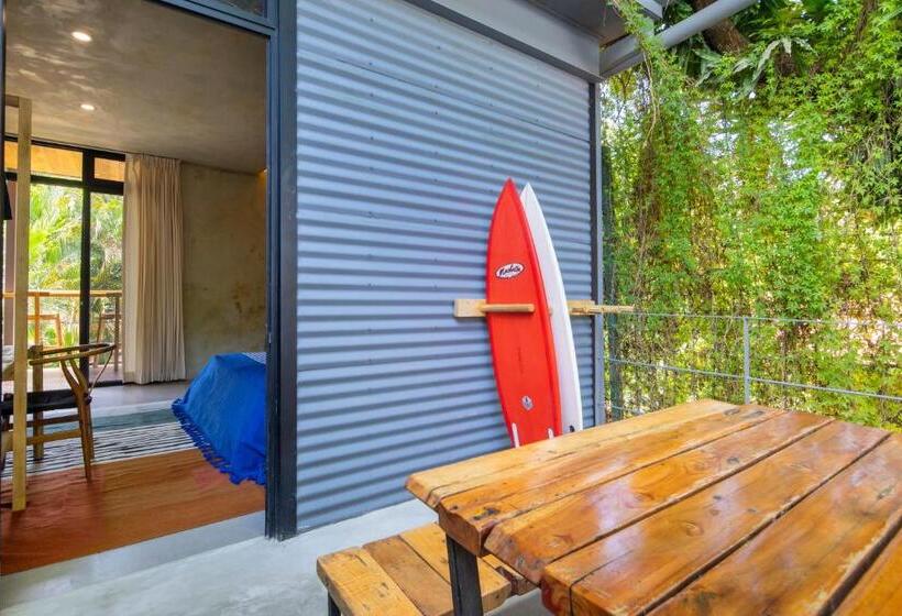 스탠다드 트리플 룸 테라스, Somos