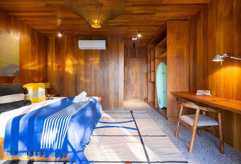 디럭스 방갈로, Somos