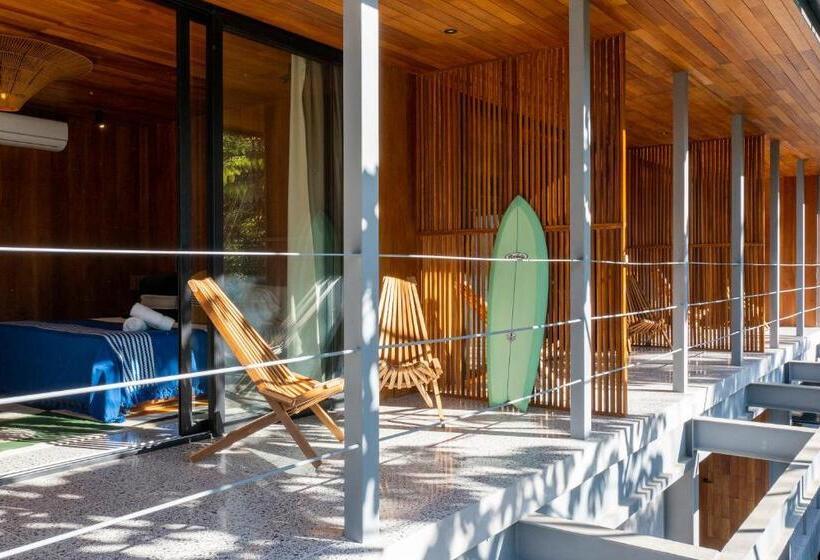 בקתה דלוקס, Somos