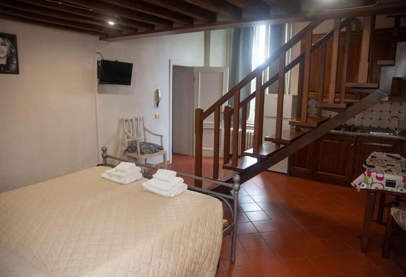 스탠다드 스튜디오, Bed And Breakfast Villa Torre Degli Onesti Apartments