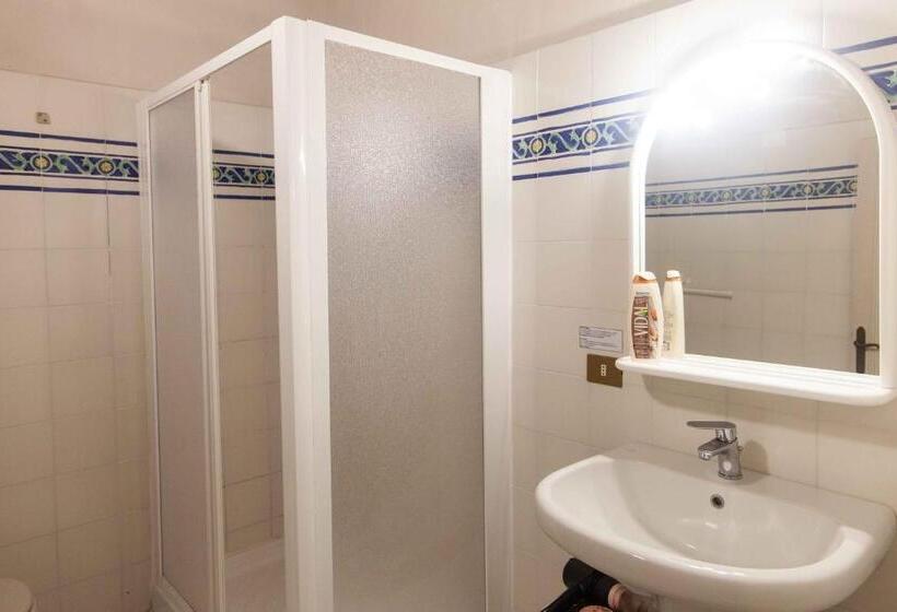 דירת שלושה חדרים, Bed And Breakfast Villa Torre Degli Onesti Apartments