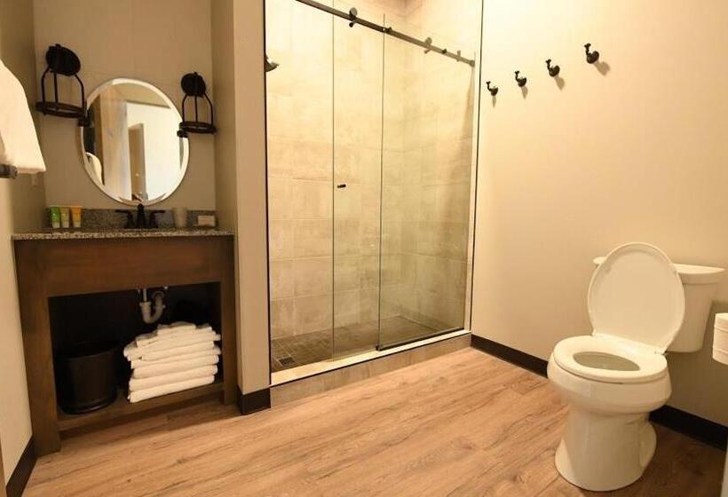 غرفة قياسية, Crosby Lofts