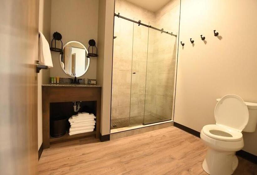 غرفة قياسية, Crosby Lofts