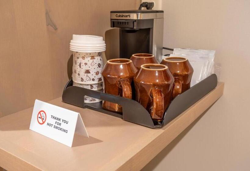 غرفة قياسية داخلية, Crosby Lofts