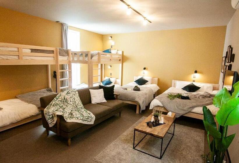패밀리 룸, Uchi Living Stay Ekolu