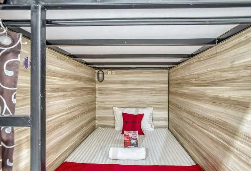 ルームシェアのワンベッド, Reddoorz Hostel @ Feliz Noche Cengkareng